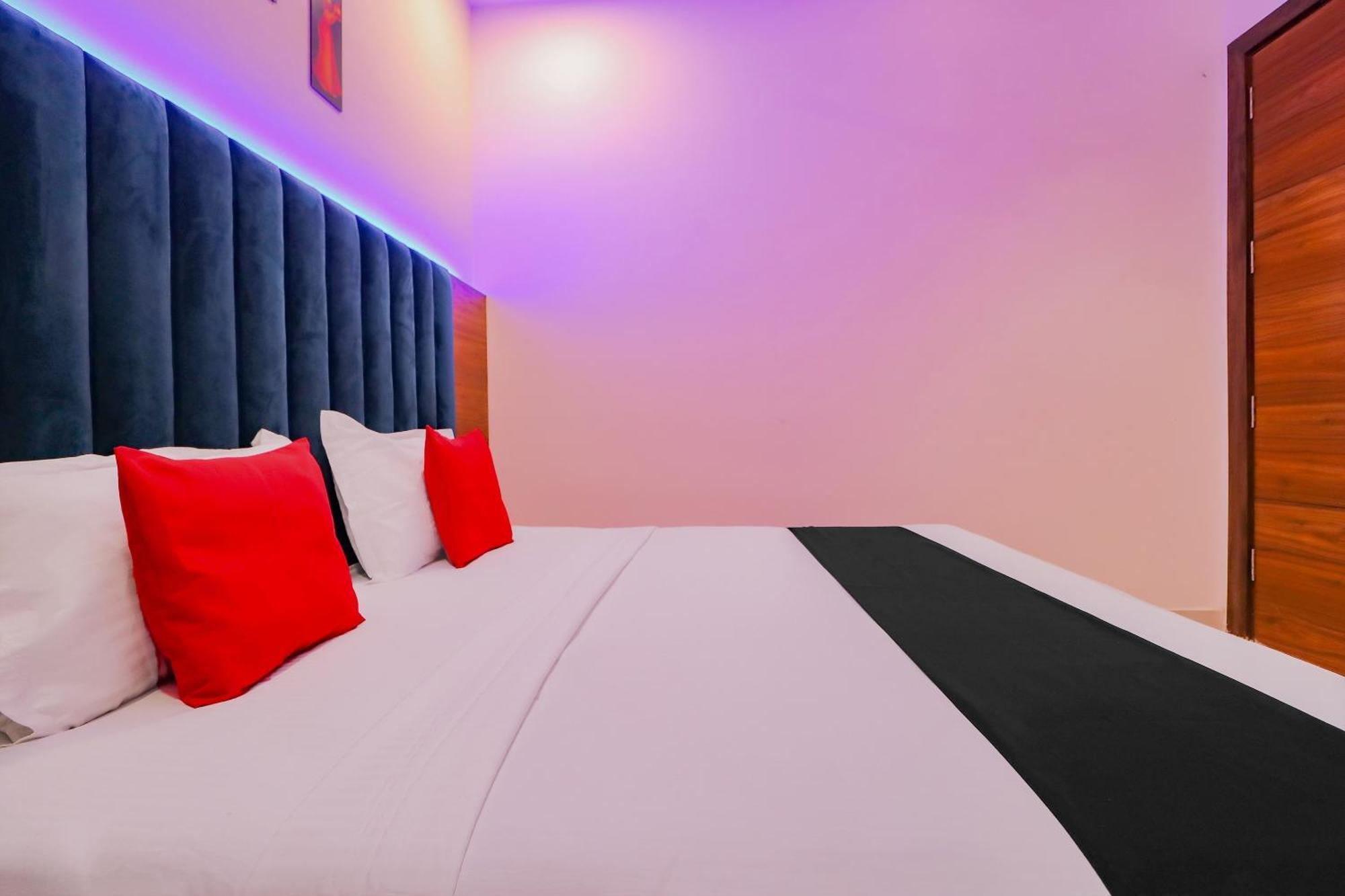 Capital O Western Galaxy Amritsar Exterior foto