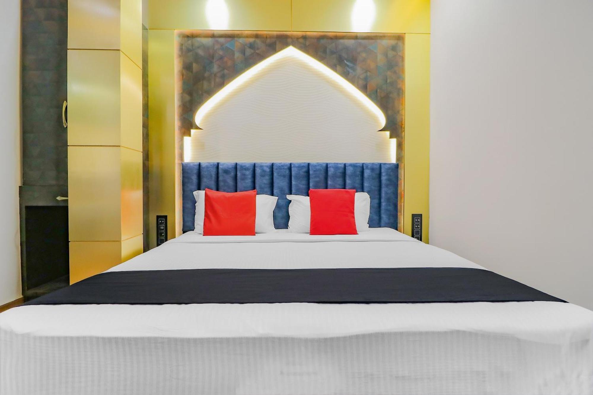 Capital O Western Galaxy Amritsar Exterior foto