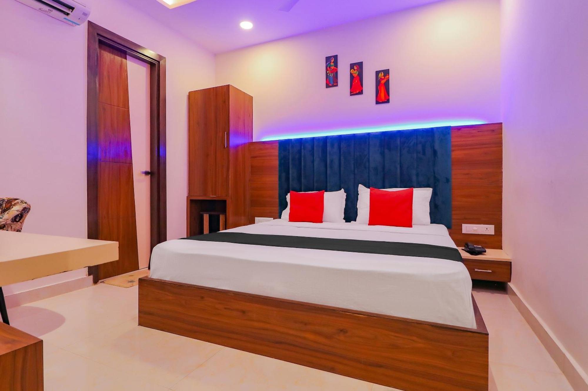 Capital O Western Galaxy Amritsar Exterior foto